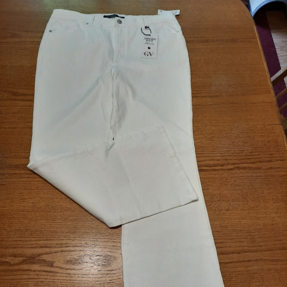 New Gloria Vanderbilt White Size 14 Bootcut Jeans